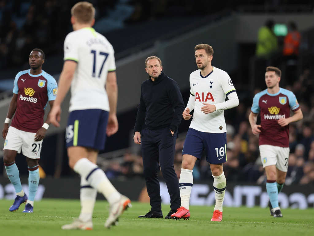 英媒评热刺新帅:完胜孔蒂,训练更具系统性! 英媒评热刺新帅:完胜孔蒂,训练更具系统性!